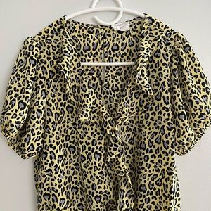 24-Brand new without tags top / size M